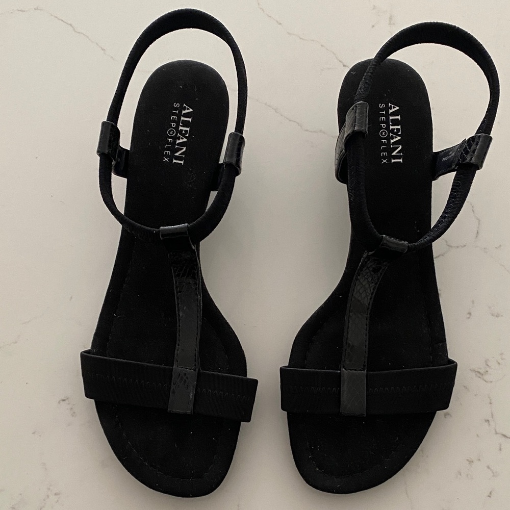 Alfani wedge sandals…Size 8 Wide